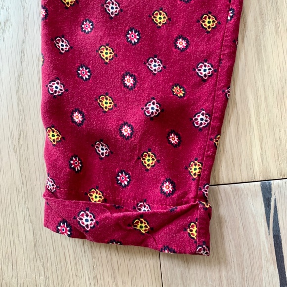 Hollister Burgundy Flower Print Jogger Pants - Picture 5 of 5